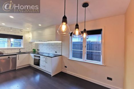 Photo of property in 69 Taikata Road, Te Atatu Peninsula, Auckland, 0610