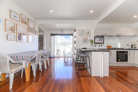 Photo of property in 2/117 Great South Road, Manurewa, Auckland, 2102