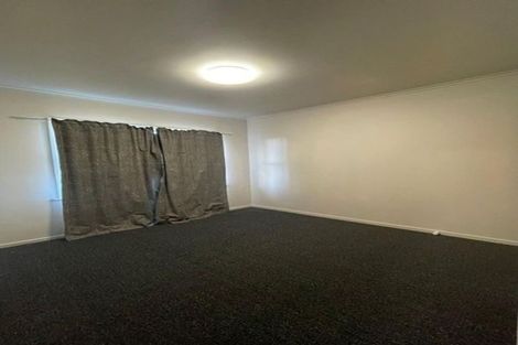 Photo of property in 1/37 Clevedon Road, Papakura, 2110