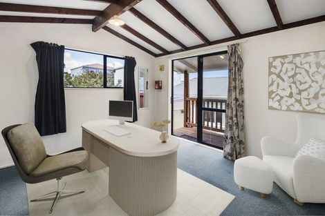 Photo of property in 6 Howard Street, Mount Cook, Wellington, 6021