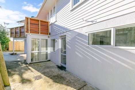 Photo of property in 32 Lynda Avenue, Paparangi, Wellington, 6037