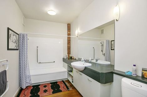 Photo of property in Courtenay Mews Apartments, 12/14u Alpha Street, Te Aro, Wellington, 6011