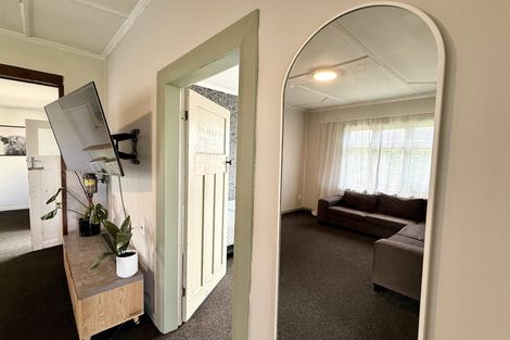 Photo of property in 63 Elles Road, Otautau, 9610