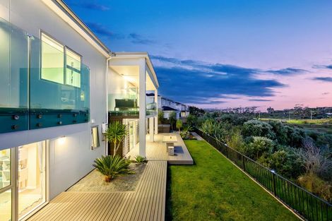 Photo of property in 26 Remuremu Street, Long Bay, Auckland, 0630