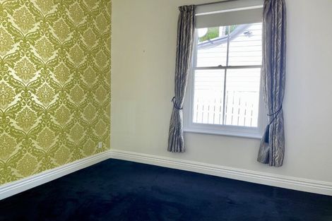 Photo of property in 131 Shakespeare Road, Bluff Hill, Napier, 4110