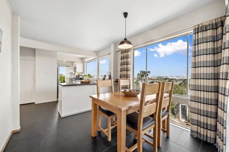 Photo of property in 31 Miramar Place, Pakuranga, Auckland, 2010