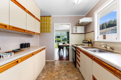 Photo of property in 10 Mimihau Grove, Wainuiomata, Lower Hutt, 5014