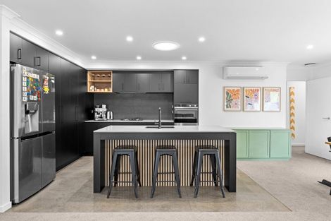 Photo of property in 31 Freedom Drive, Kelvin Grove, Palmerston North, 4414