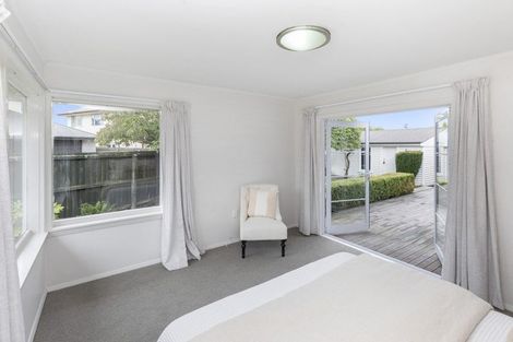Photo of property in 11 Colina Street, Avonhead, Christchurch, 8042
