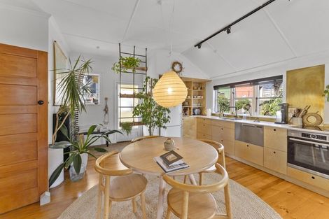 Photo of property in 33 Franklyn Street, Nelson South, Nelson, 7010