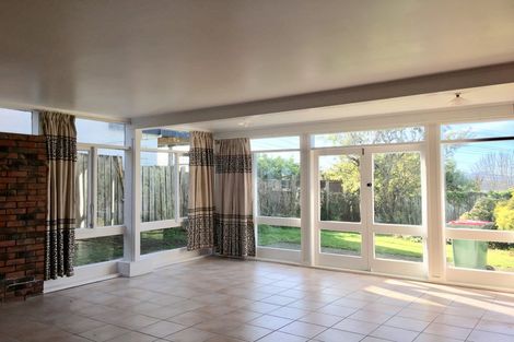 Photo of property in 109 Sylvan Avenue, Northcote, Auckland, 0627