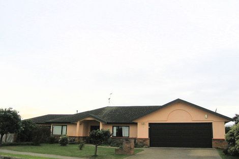 Photo of property in 6 Takahe Drive, Paraparaumu Beach, Paraparaumu, 5032