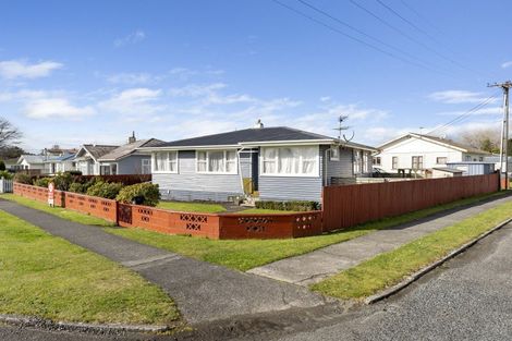 Photo of property in 65 Cloten Road, Stratford, 4332