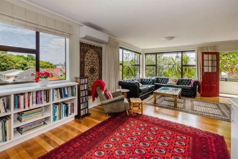 Photo of property in 21 Ocean Road, Paraparaumu Beach, Paraparaumu, 5032