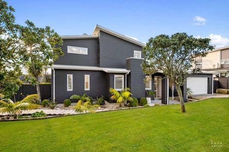 Photo of property in 39 Kittiwake Drive, Schnapper Rock, Auckland, 0632