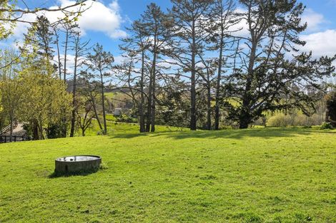 Photo of property in 68 Pomona Road, Kumeu, 0891