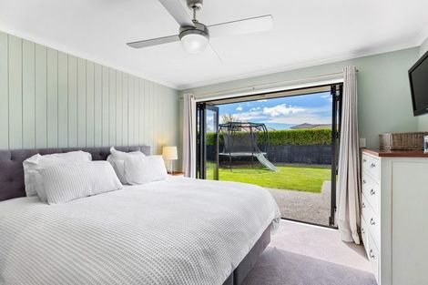 Photo of property in 17 Eyrewell Road, Pegasus, 7612