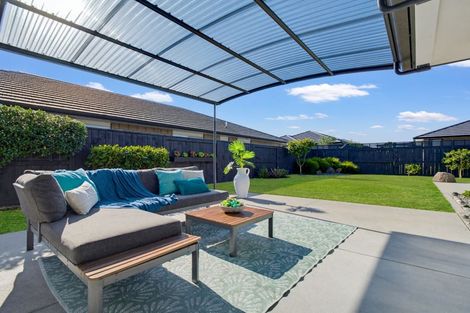 Photo of property in 30 Harding Drive, Papamoa Beach, Papamoa, 3118