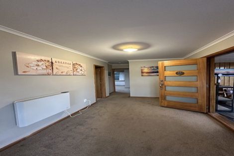 Photo of property in 19 Aileen Place, Upper Riccarton, Christchurch, 8041