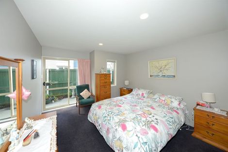 Photo of property in 16 Mona Vale Avenue, Riccarton, Christchurch, 8011