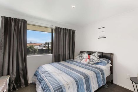 Photo of property in 18 Nettlingham Place, Te Puke, 3119