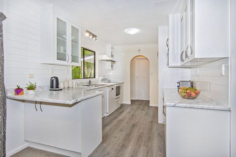 Photo of property in 17 Granfield Place, Te Kamo, Whangarei, 0112