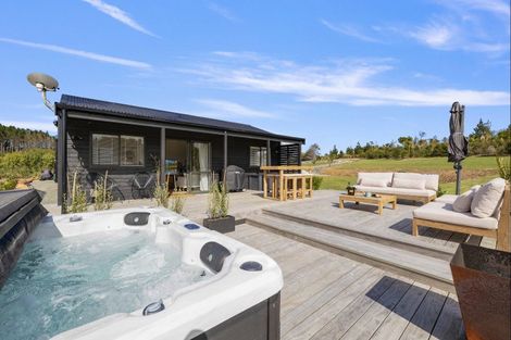 Photo of property in 23 Pine Valley Glade, Mangawhai, 0573