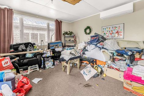 Photo of property in 14 Tawa Street, Inglewood, 4330