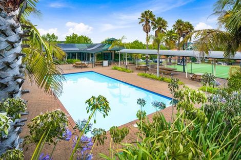 Photo of property in 22 Cascaden Road, Gulf Harbour, Whangaparaoa, 0930