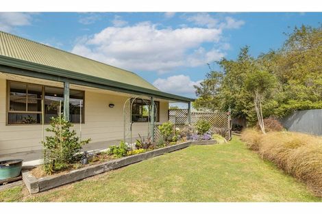 Photo of property in 25 Parkhouse Drive, Rangiora, 7400