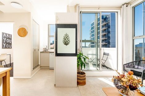 Photo of property in 31 Karo Drive, Te Aro, Wellington, 6011