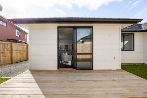 Photo of property in 32u1 Ross Crescent, Fairfield, Hamilton, 3214