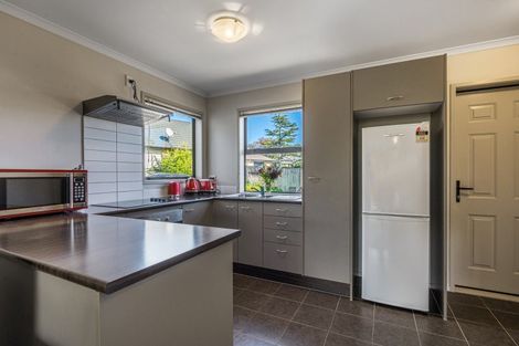 Photo of property in St Claire Village, 15/172 Mcleod Road, Te Atatu South, Auckland, 0610
