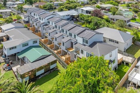 Photo of property in 4/8 Sheehan Road, Te Atatu South, Auckland, 0610