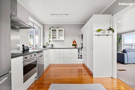 Photo of property in 45 Shandon Road, Vauxhall, Dunedin, 9013