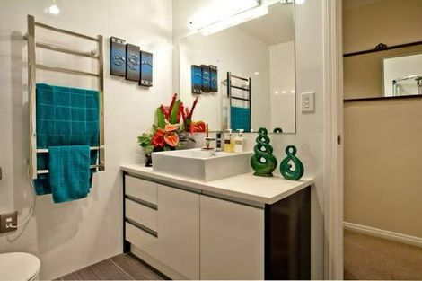 Photo of property in 44 Borneo Drive, Fairview Heights, Auckland, 0632