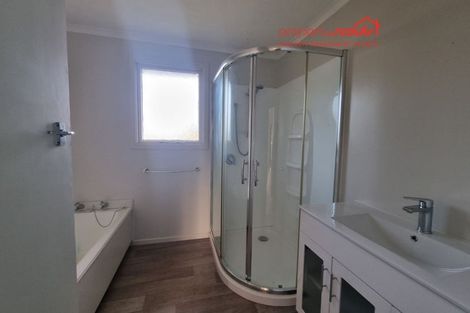 Photo of property in 5 Hillary Street, Winton, 9720