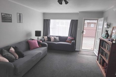 Photo of property in 70a Featherston Street, Takaro, Palmerston North, 4412