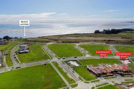 Photo of property in 12 Korowhiti Road, Clarks Beach, 2122