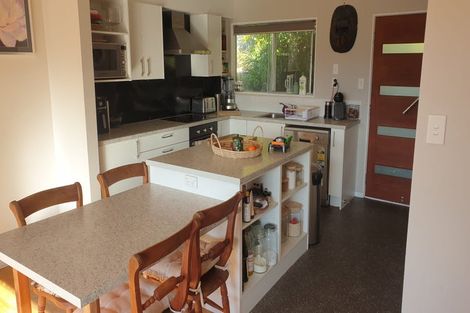 Photo of property in 1/22 Woodside Avenue, Northcote, Auckland, 0627
