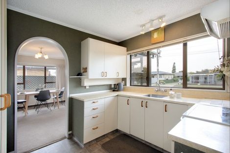 Photo of property in 1/52 Avondale Road, Taradale, Napier, 4112