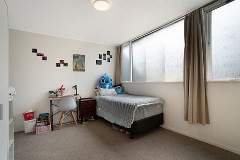 Photo of property in 20 Humphrey Kemp Avenue, Henderson, Auckland, 0612