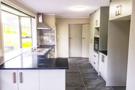 Photo of property in 10 Annison Avenue, Glen Eden, Auckland, 0602
