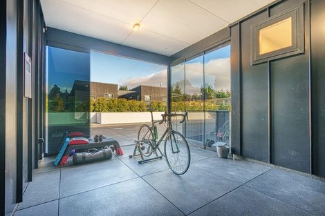 Photo of property in 1 Mcrae Rise, Wanaka, 9305