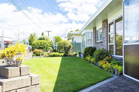 Photo of property in 36 Tukapa Street, Westown, New Plymouth, 4310