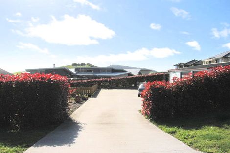 Photo of property in 103r Waikite Road, Welcome Bay, Tauranga, 3175