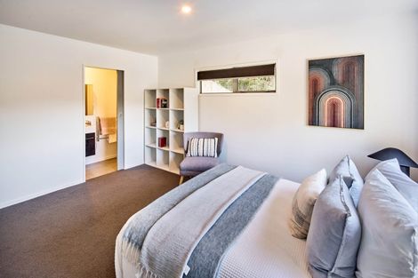 Photo of property in 3a Chester Road, Tawa, Wellington, 5028