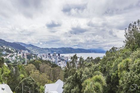 Photo of property in 4b/145 Ohiro Road, Brooklyn, Wellington, 6021