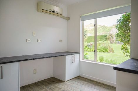 Photo of property in 20 Maui Pomare Road, Nikau Valley, Paraparaumu, 5032
