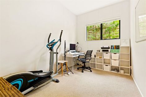 Photo of property in 48 Renata Crescent, Te Atatu Peninsula, Auckland, 0610